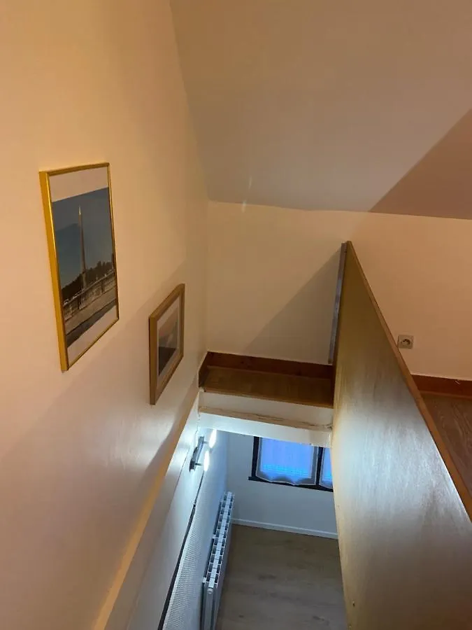 Le Bassam, Proche Aeroport Apartment Tille